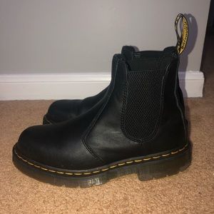 NON SLIP DR.MARTENS CHELSEA BOOT